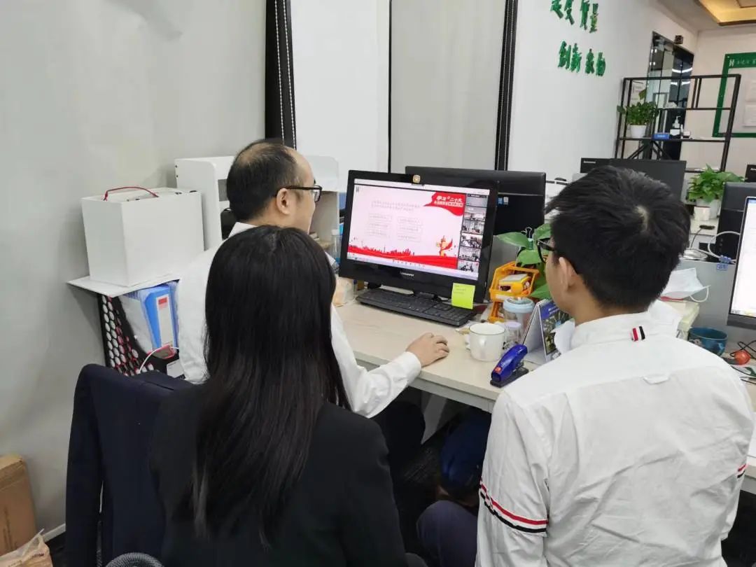 华西金控党委组织召开传达学习党的二十大精神中心组(扩大)会 华西金控党委组织召开传达学习党的二十大精神中心组(扩大)会